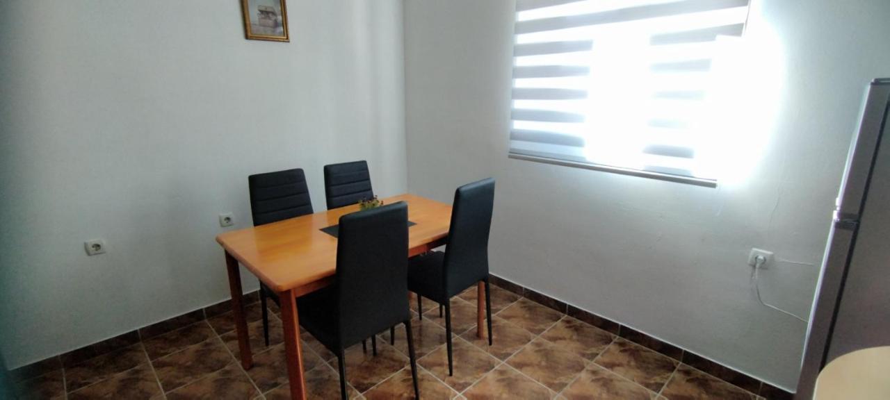 Apartments Andela Starigrad Paklenica Eksteriør bilde